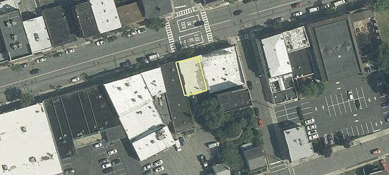 87 Main St