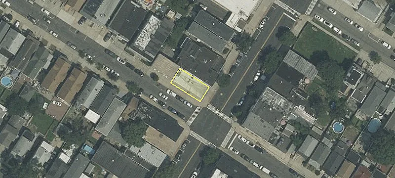 925 Broadway, Unit 101