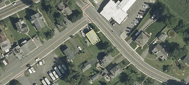 23 Main St