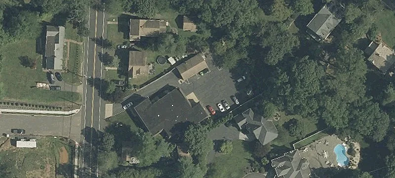 960 Mtn Ave