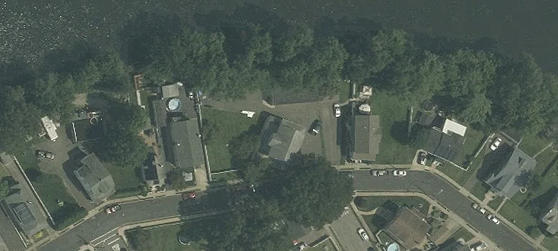 178 Bergen Blvd