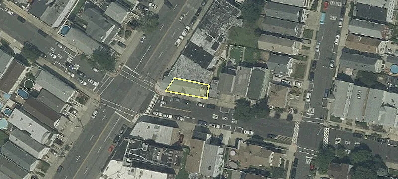 112 Kennedy Blvd
