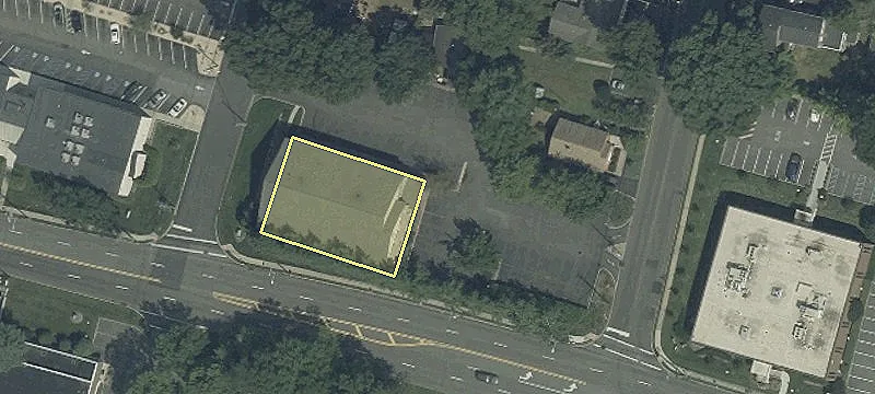 390 Old Hook Rd