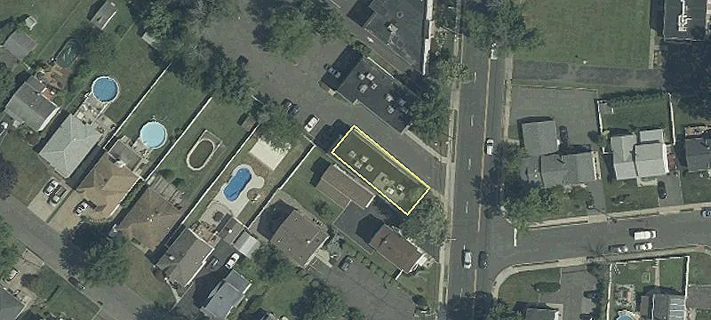 45 Brant Ave Ste, Unit 8