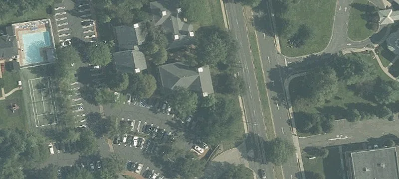 8 Auer Ct Ste C