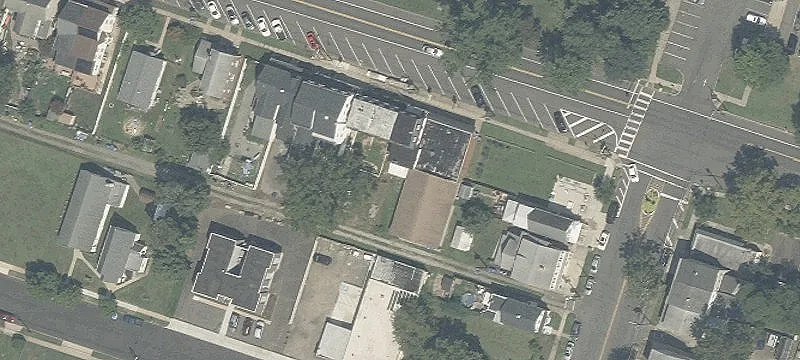 16 Frnt St