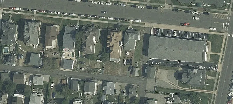 25 Woodland Ave