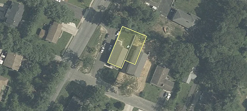 421 Hamilton Rd