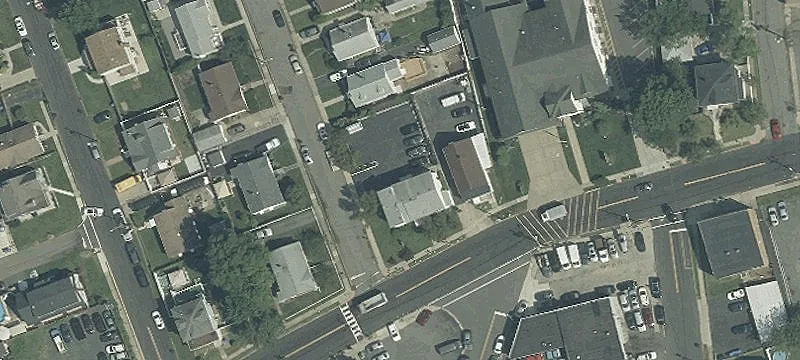 671 King George Rd