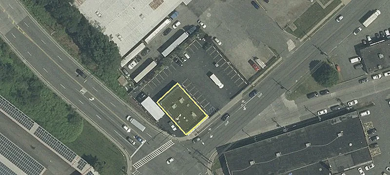 2005 Linden Ave, Unit 2015