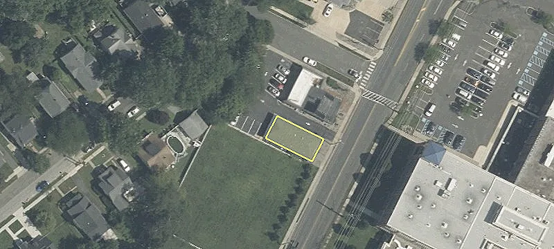 23 Laurel Rd