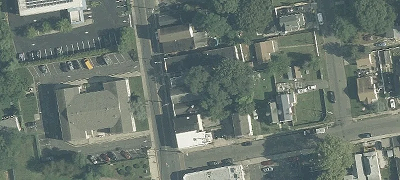 208 Main St