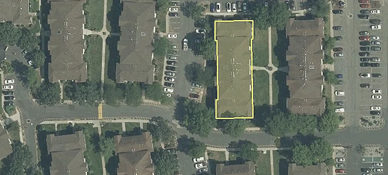 90 Woodbridge Ctr Dr