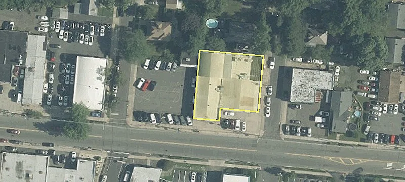 211 Woodbridge Ave