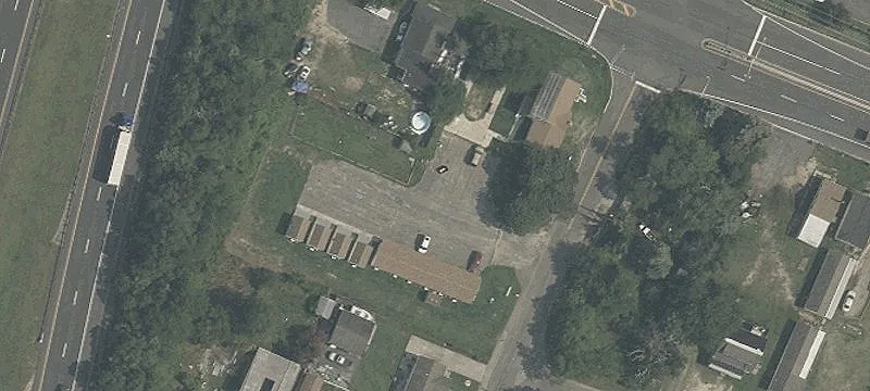 405 Wildwood Rd