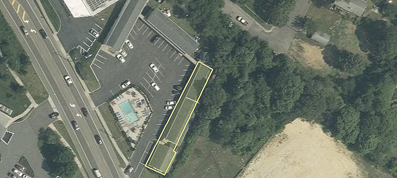 21 Macarthur Blvd