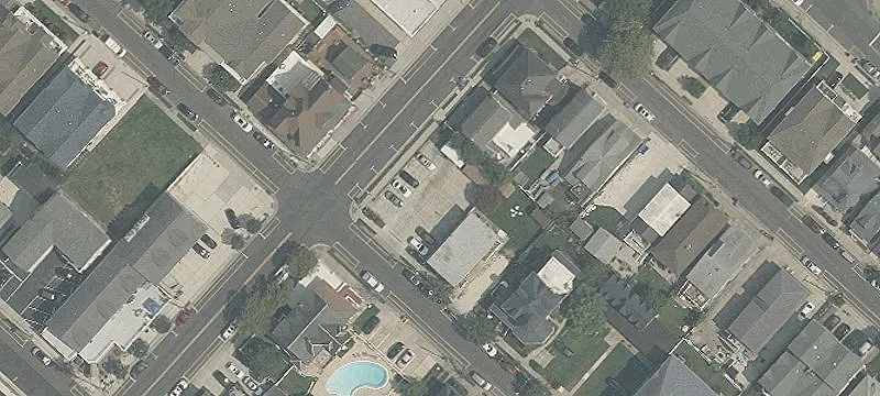 201 Poplar Ave