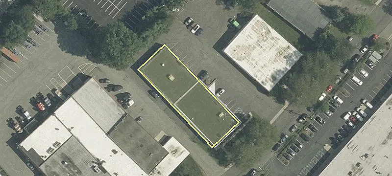 1100 Globe Ave
