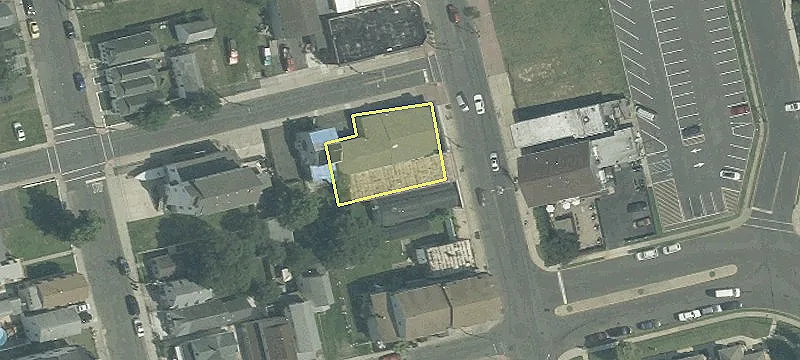 57 Carr Ave