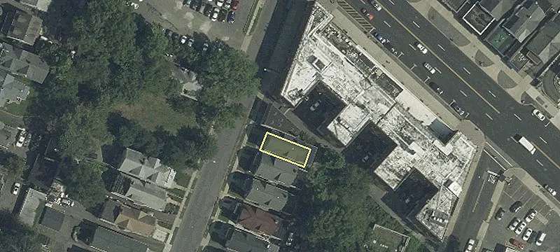 212 Burnett St