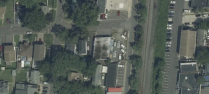 52 Delford Ave