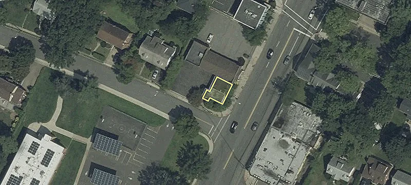 948 Teaneck Rd