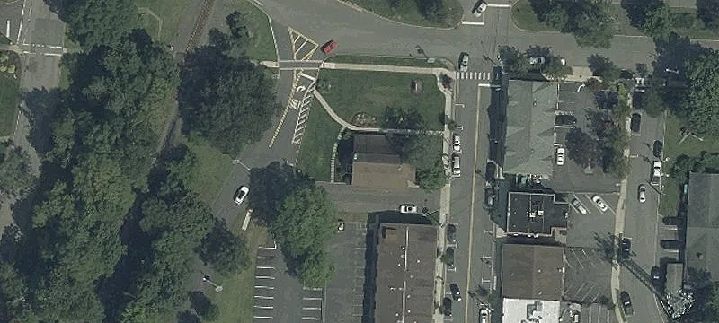 320 Haworth Ave