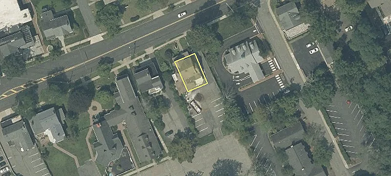 15 Main St