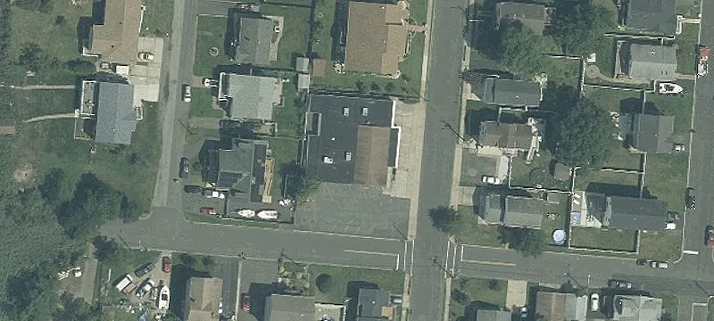 1215 Harris Ave