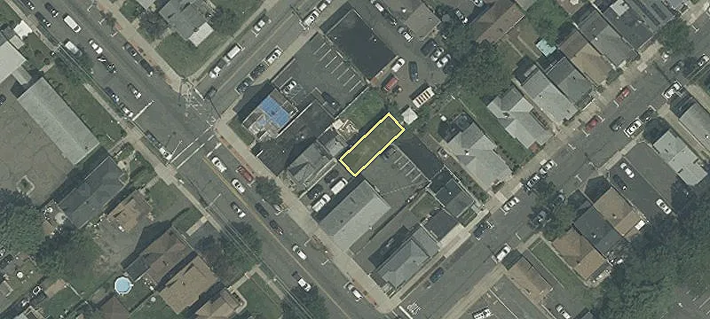 156 Haledon Ave