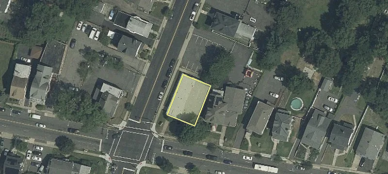 1387-1389 Clinton Ave, Unit 1389