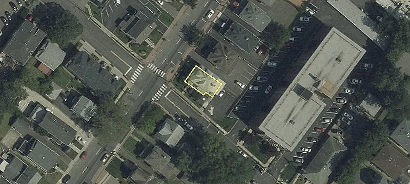 1622 Ctr Ave