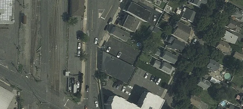 13 Ridgefield Ave