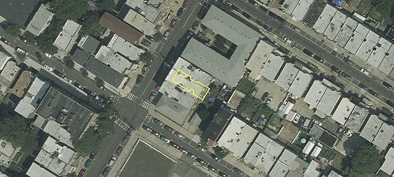 6504 Broadway