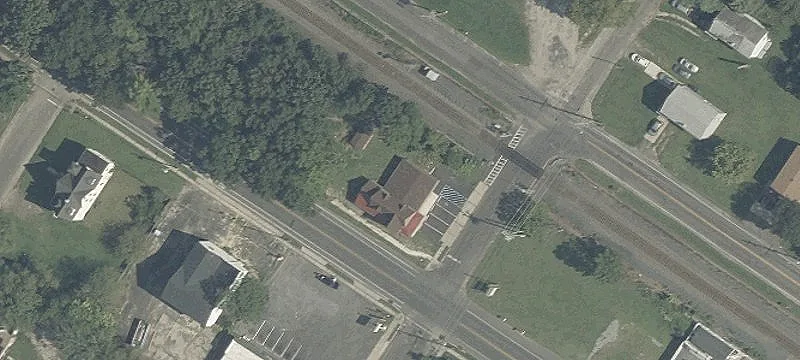 602 Maple Ave
