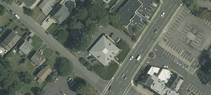 105 Un Ave