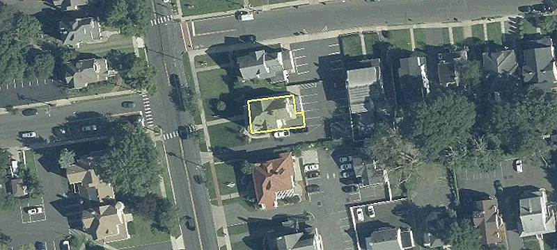 103 Maple Ave