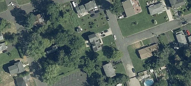 29 Rhodes Ave