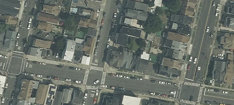 53 17th Ave