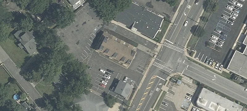 109 Laurel Rd