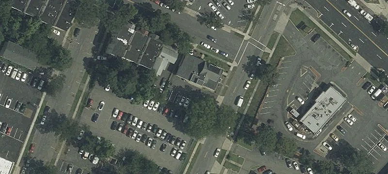 15 Freeman Ave