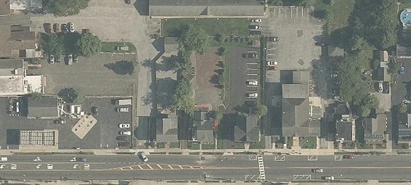 25 Ee Ave