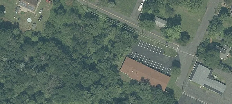 4 Railroad Ave