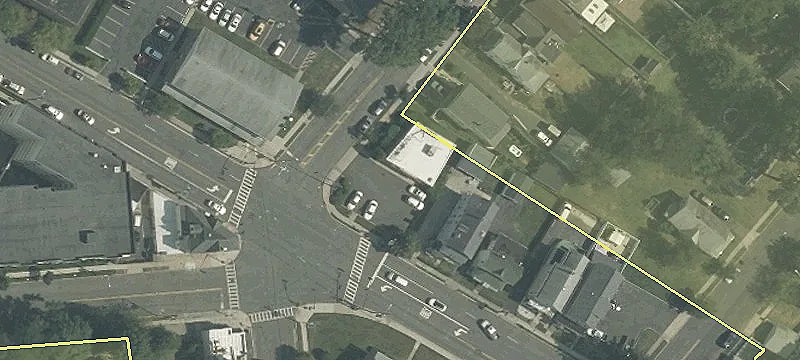 296 Grand Ave