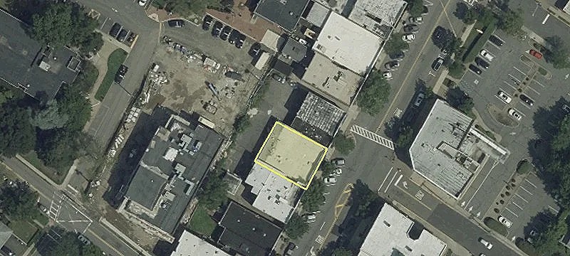 338 Broad Ave
