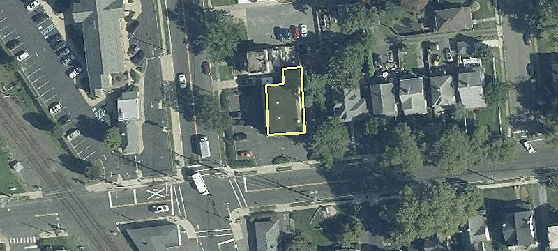257 Maple Ave