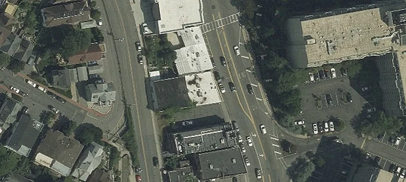 1040 Riv Rd