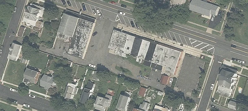 320 Frnt St