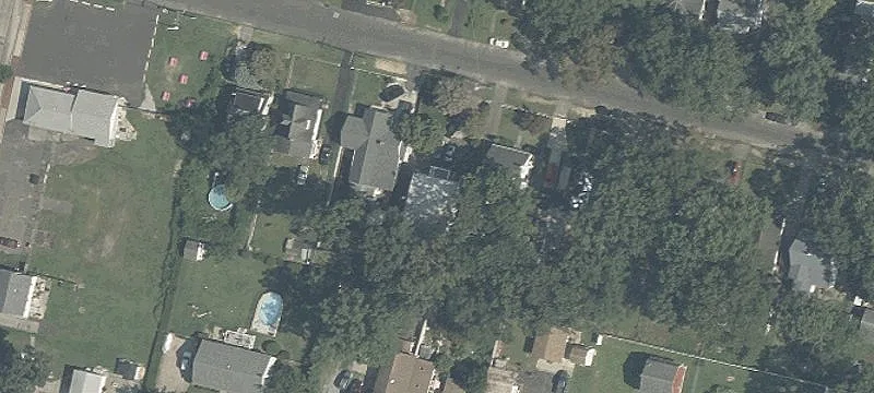 18 8th Ave