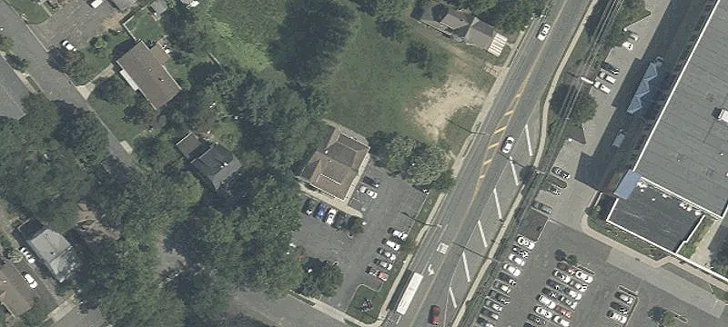 205 Laurel Rd